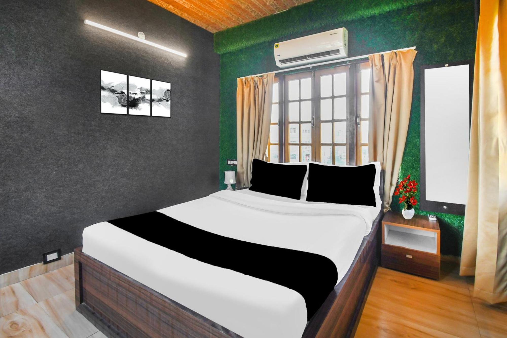 Super Hotel O Champasari Siliguri Formerly Four Fox Suits Panchanai Εξωτερικό φωτογραφία